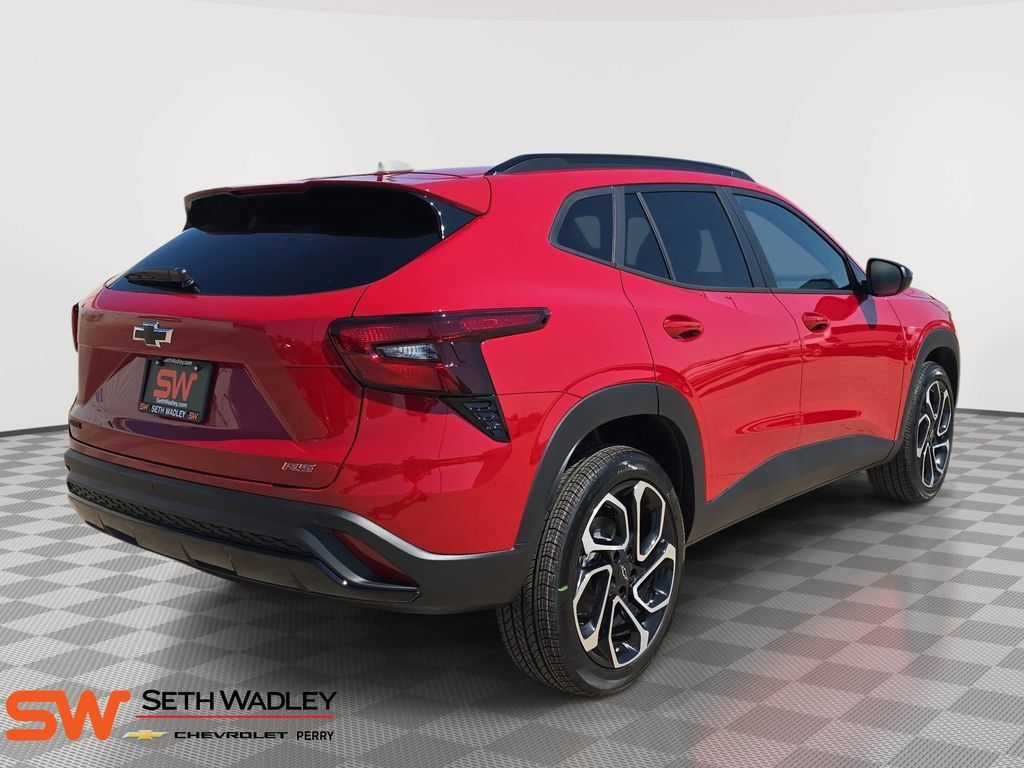 New 2026 Chevrolet Trax RS w/ Sunroof Package FWD image 7