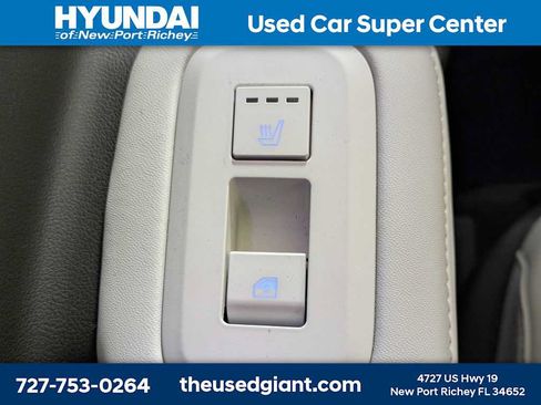 Used 2025 Hyundai Santa Fe Calligraphy AWD/4WD image 19