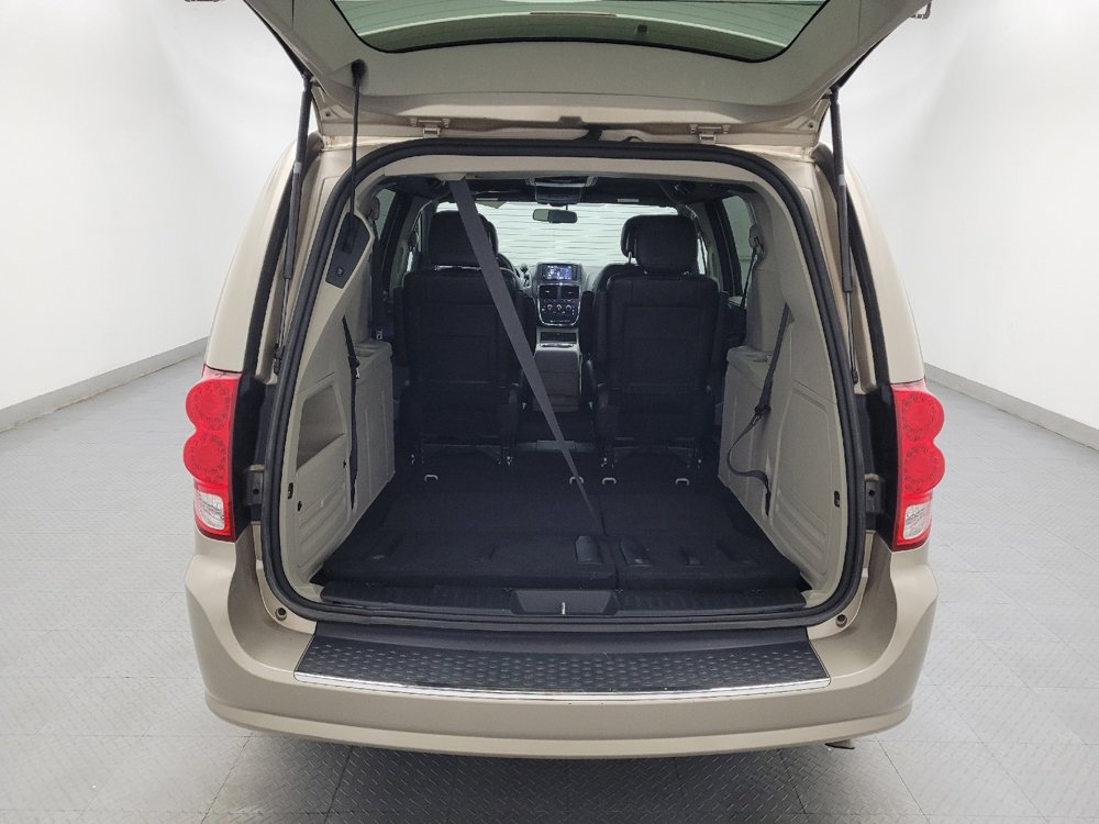 Used 2014 Dodge Grand Caravan SXT FWD image 29