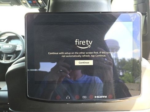 Used 2024 Jeep Grand Cherokee L Overland w/ Advanced Protech Group III image 18