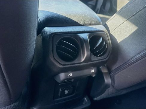 Certified 2023 Jeep Wrangler Unlimited w/ Sun & Screen Package AWD/4WD image 28
