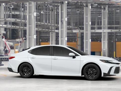 New 2026 Toyota Camry SE FWD image 15