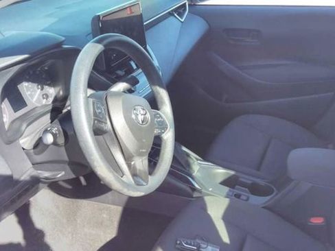 Used 2024 Toyota Corolla LE image 6