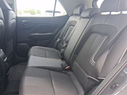 New 2025 Hyundai Venue Limited image 15