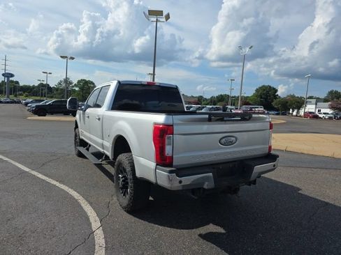 Used 2017 Ford F250 Lariat AWD/4WD image 5