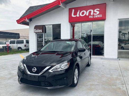 Used 2019 Nissan Sentra SV FWD image 2