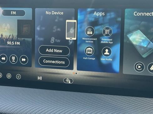 New 2026 Nissan Kicks SR image 32