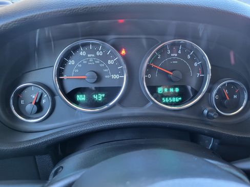 Used 2016 Jeep Wrangler Unlimited Sport AWD/4WD image 14