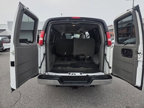 Used 2019 Chevrolet Express 3500 LT w/ LT Preferred Equipment Group image 19