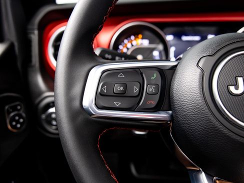 Used 2023 Jeep Gladiator Rubicon w/ Trailer Tow Package image 46