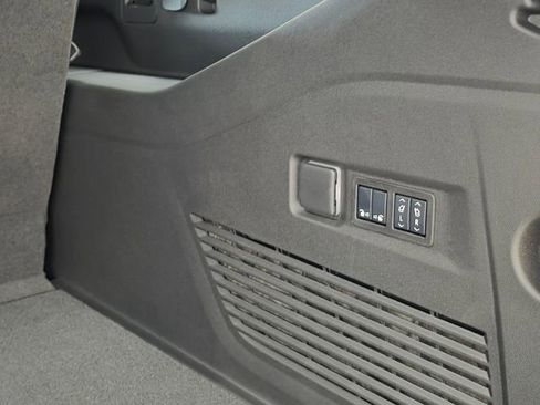 Used 2026 GMC Yukon XL Elevation AWD/4WD image 8