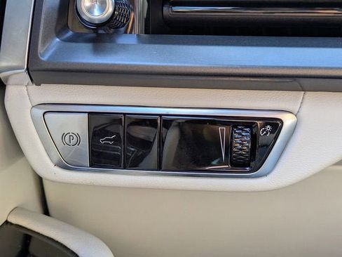 New 2026 Cadillac Vistiq Sport w/ LPO, Floor Liner Package image 26