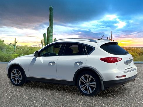 Used 2011 INFINITI EX35 Journey w/ Technology Pkg AWD/4WD image 4