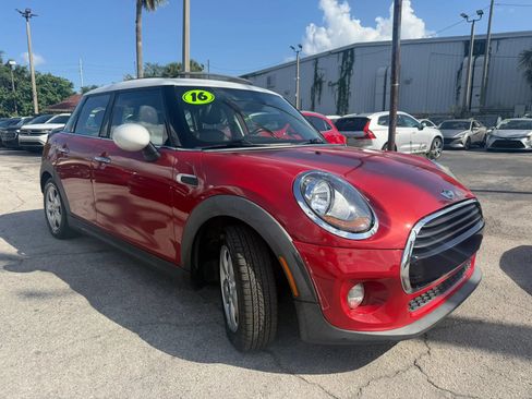 Used 2016 MINI Cooper 4-Door Hardtop w/ Media Package FWD image 3