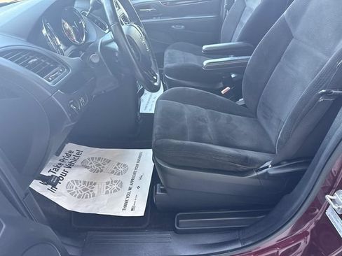Used 2017 Dodge Grand Caravan SE FWD image 45