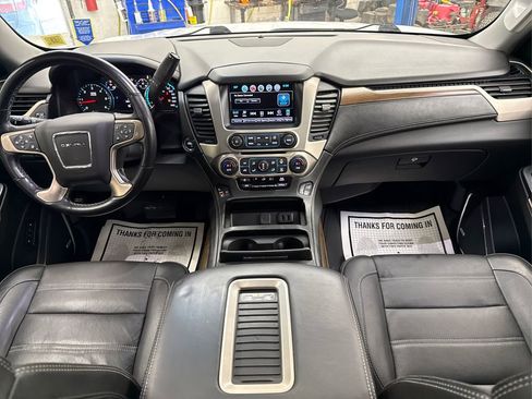 Used 2019 GMC Yukon Denali w/ Denali Ultimate Package image 22