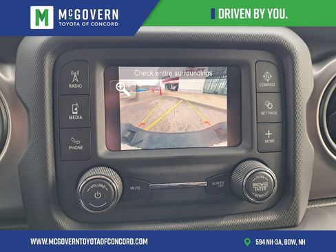 Used 2020 Jeep Gladiator Sport w/ Quick Order Package 24S AWD/4WD image 31