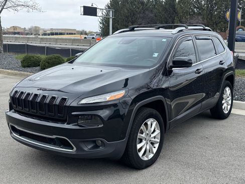 Used 2017 Jeep Cherokee Limited w/ Technology Group image 5