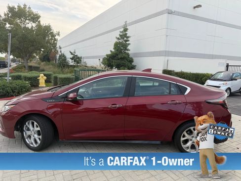 Used 2017 Chevrolet Volt Premier image 2