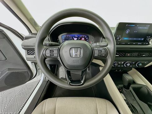 Certified 2023 Honda Accord EX image 11