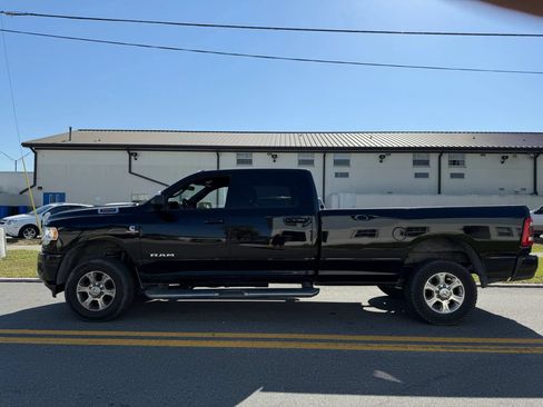Used 2022 RAM 3500 Big Horn w/ Level B Equipment Group AWD/4WD image 5