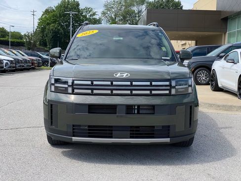 Used 2025 Hyundai Santa Fe SEL FWD image 2