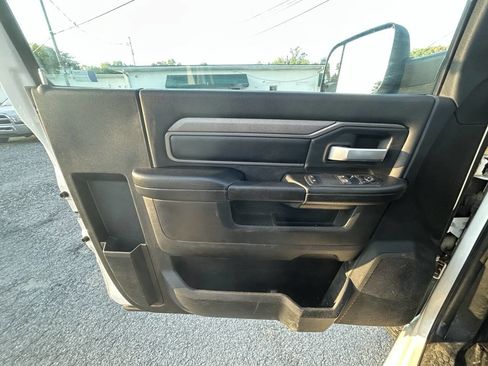 Used 2019 RAM 3500 Tradesman AWD/4WD image 21
