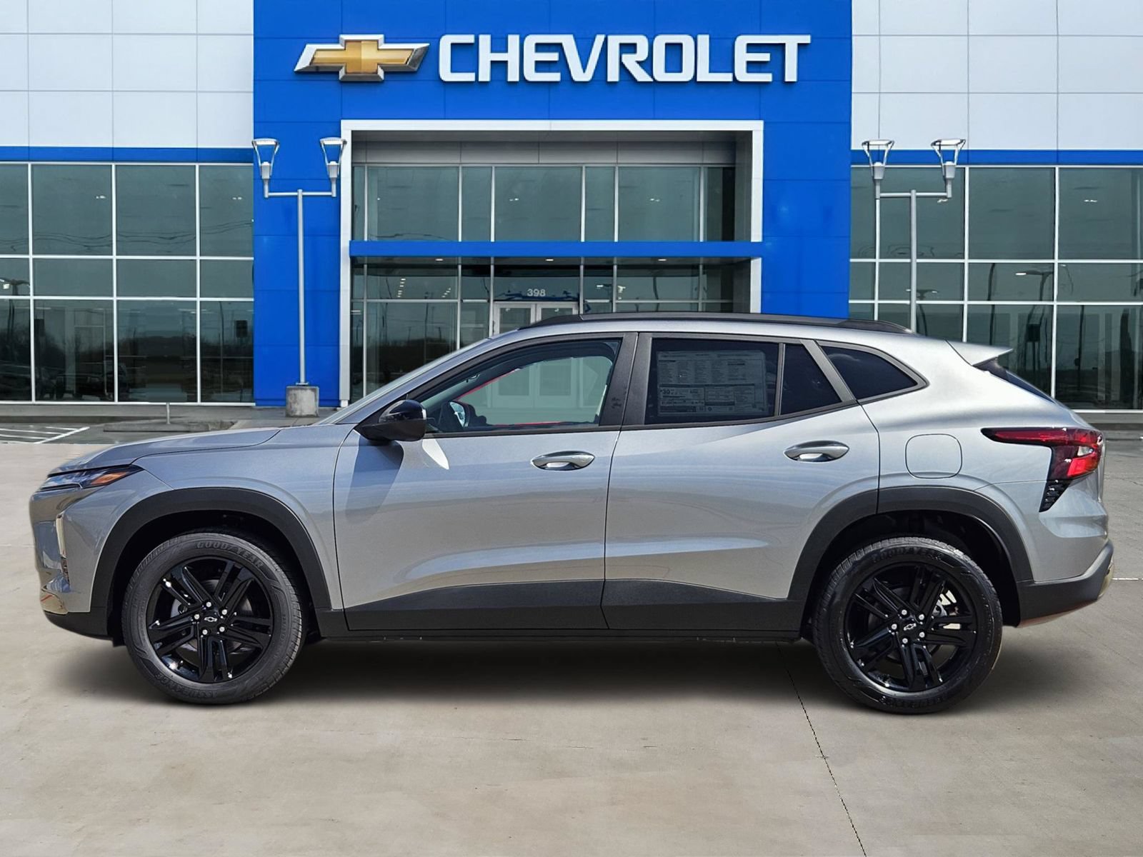 New 2026 Chevrolet Trax ACTIV w/ Driver Confidence Package FWD image 3