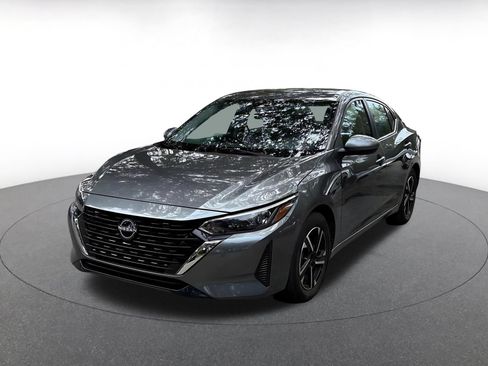 Used 2025 Nissan Sentra SV FWD image 4