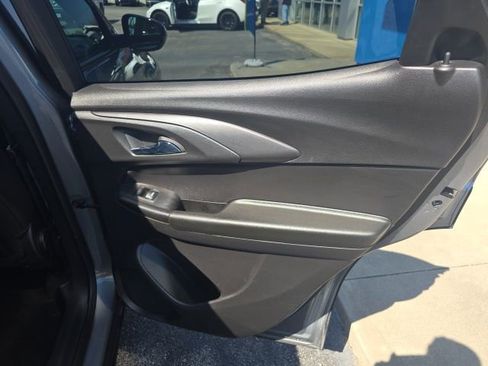 Used 2025 Chevrolet TrailBlazer RS w/ Convenience Package image 41