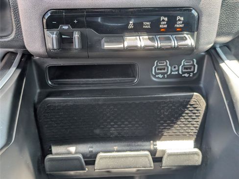 Used 2021 RAM 1500 Big Horn AWD/4WD image 24