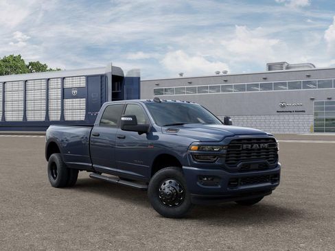 New 2026 RAM 3500 Big Horn AWD/4WD image 5