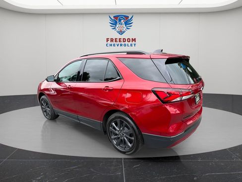 Used 2024 Chevrolet Equinox RS AWD/4WD image 3
