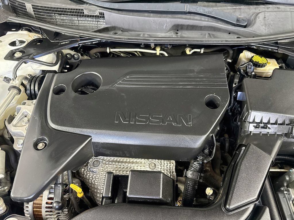 Used 2017 Nissan Altima 2.5 SL w/ 2.5 Technology Package FWD image 39