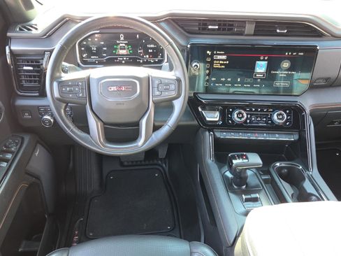 Used 2024 GMC Sierra 1500 AT4 w/ Technology Package image 30