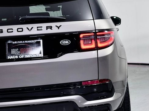 Used 2022 Land Rover Discovery Sport SE R-Dynamic image 13