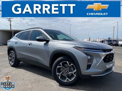 Used 2025 Chevrolet Trax LT