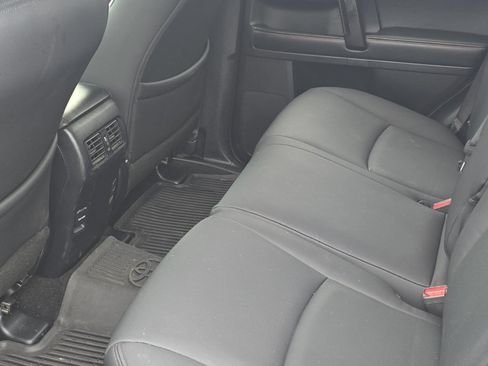 Used 2019 Toyota 4Runner TRD Off-Road AWD/4WD image 8
