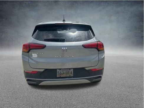 Used 2024 Buick Encore GX Preferred w/ Comfort Package FWD image 7