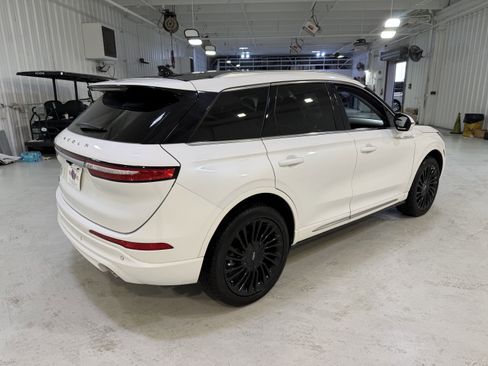 Used 2022 Lincoln Corsair Reserve image 5