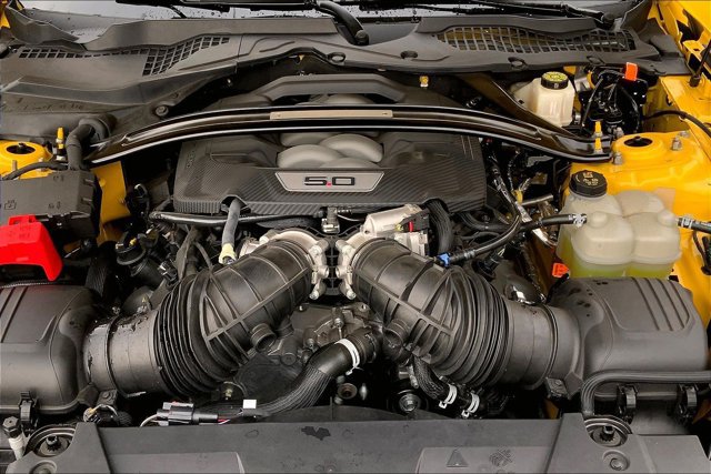 Used 2024 Ford Mustang GT RWD image 9