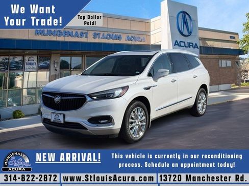 Used 2021 Buick Enclave Essence w/ Sound and Sites Package image 1