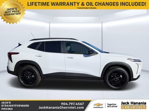New 2026 Chevrolet Trax ACTIV FWD image 2