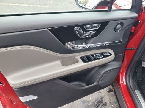 New 2026 Lincoln Corsair Grand Touring image 8