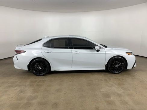 Used 2023 Toyota Camry XSE w/ Cold Weather Package image 7