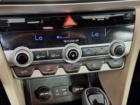 Used 2019 Hyundai Elantra Value Edition image 18