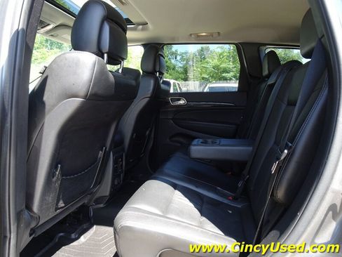 Used 2013 Jeep Grand Cherokee Laredo AWD/4WD image 14