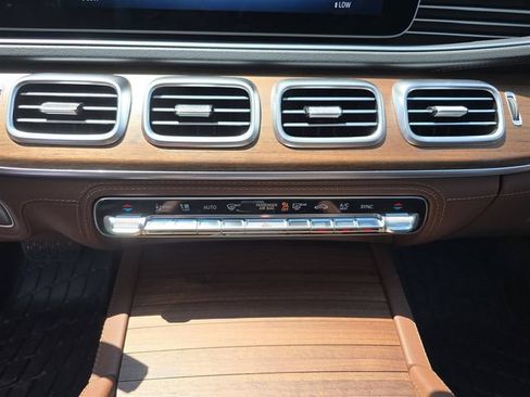 Used 2025 Mercedes-Benz GLE 350 4MATIC image 31