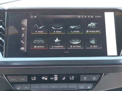 Used 2022 Audi Q4 e-tron Premium Plus AWD/4WD image 24