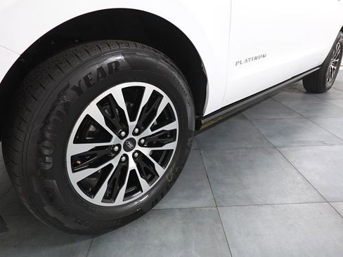 Used 2025 Ford Expedition Max Platinum image 32